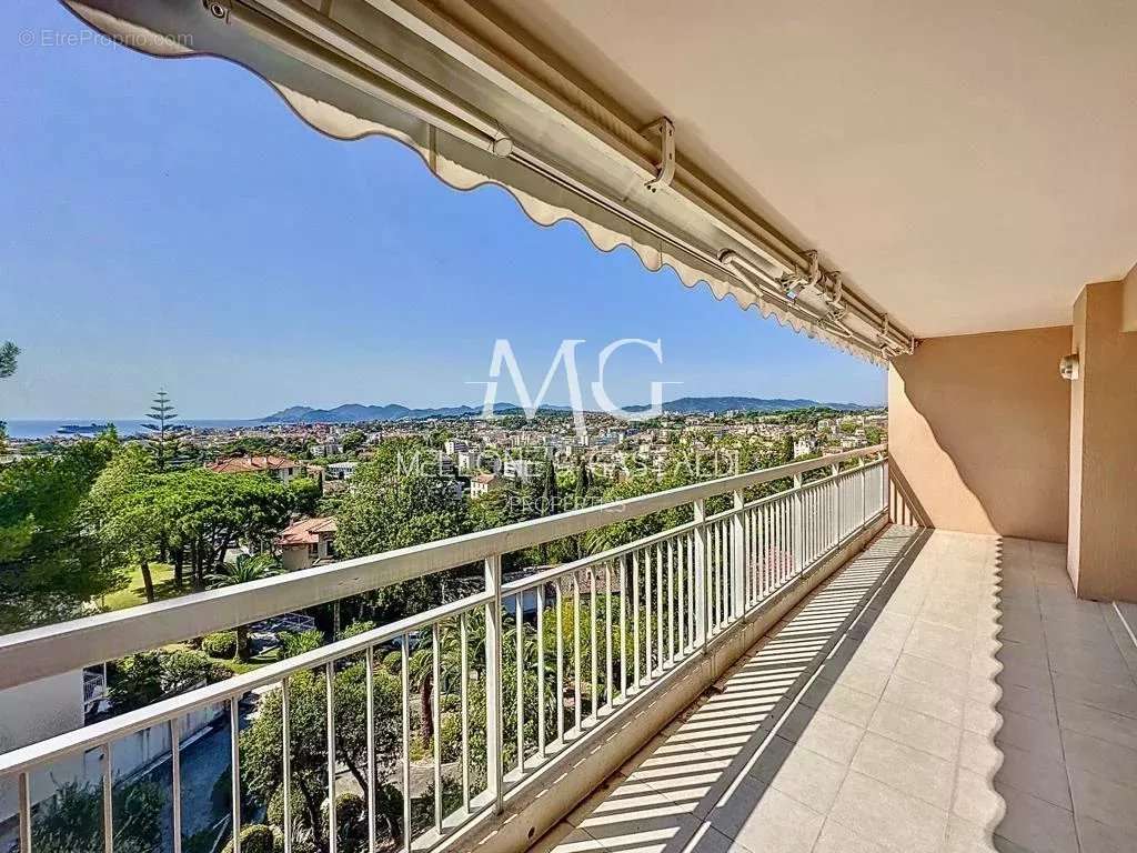 Appartement à LE CANNET