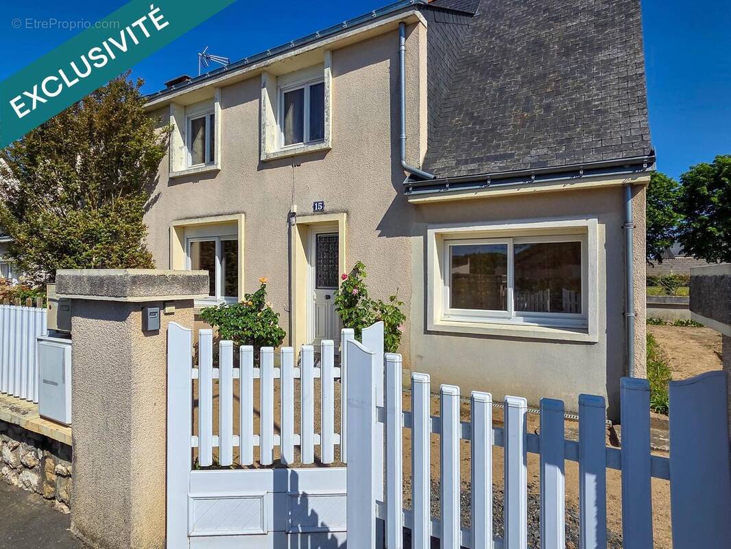 Photo 1 - Maison à LONGUE-JUMELLES