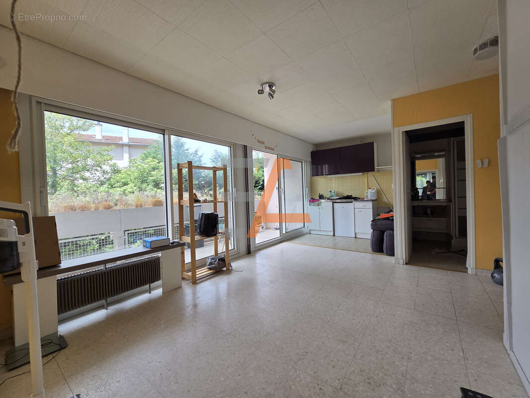 Appartement à SAINT-ETIENNE