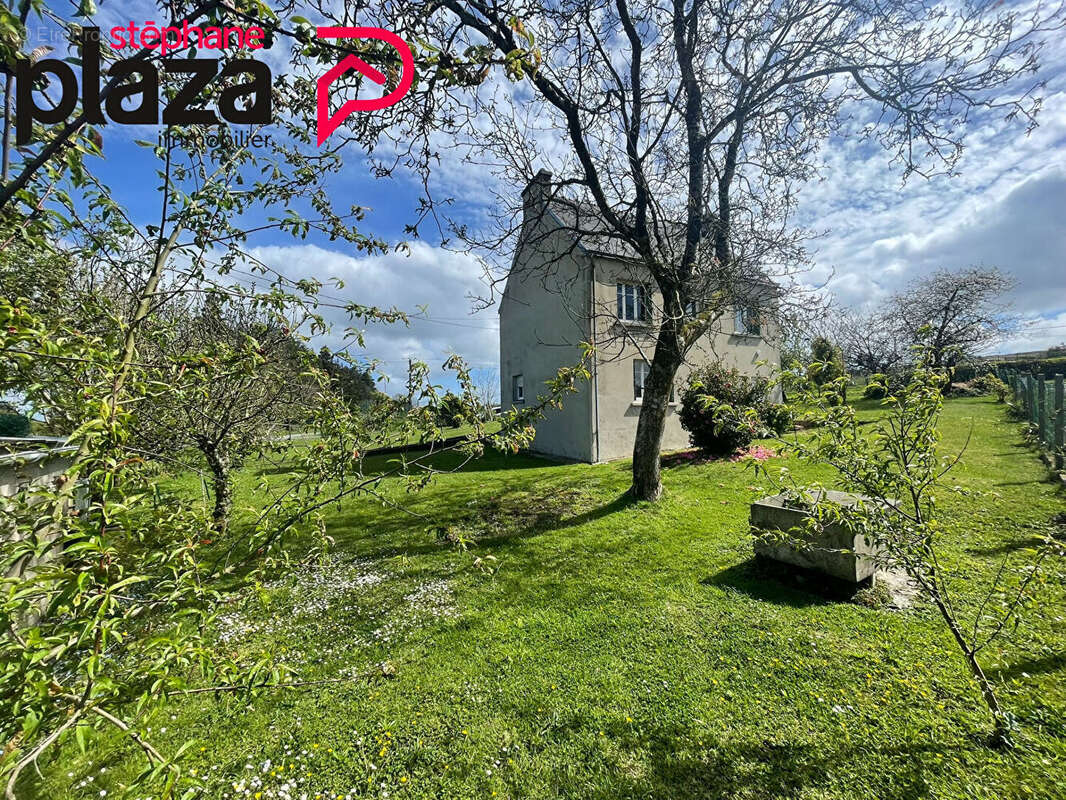 Maison à PLUGUFFAN