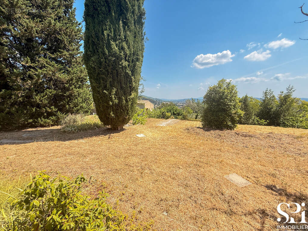Terrain constructible 1 754 m2   Solliès-Ville - photo 2