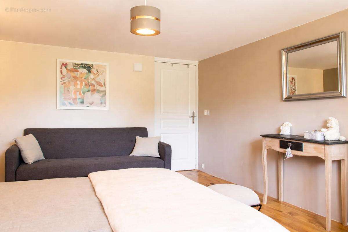 Appartement à SAINT-MEARD-DE-GURCON