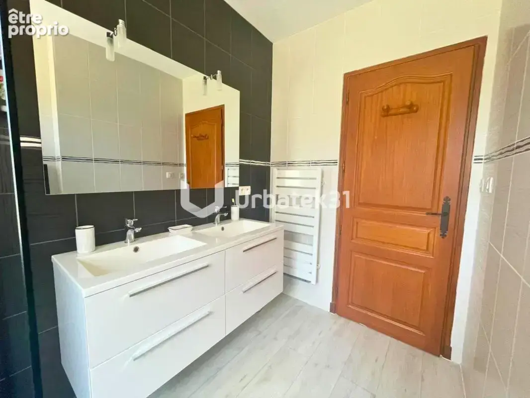 Maison - 8 pièces - 175 m² - photo 15