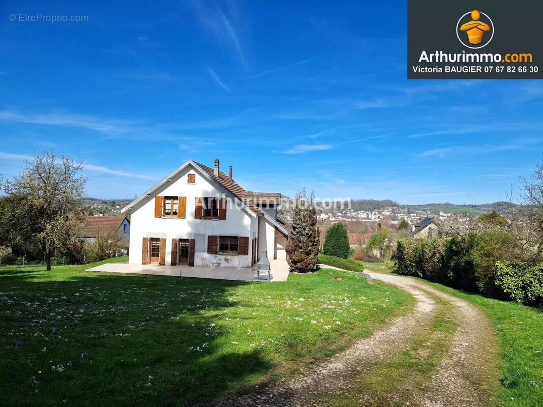 Maison à LONS-LE-SAUNIER