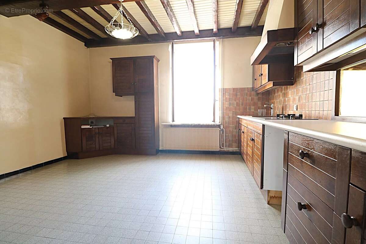 Maison à PIERRE-BENITE