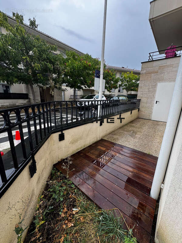 Appartement à VILLENAVE-D&#039;ORNON