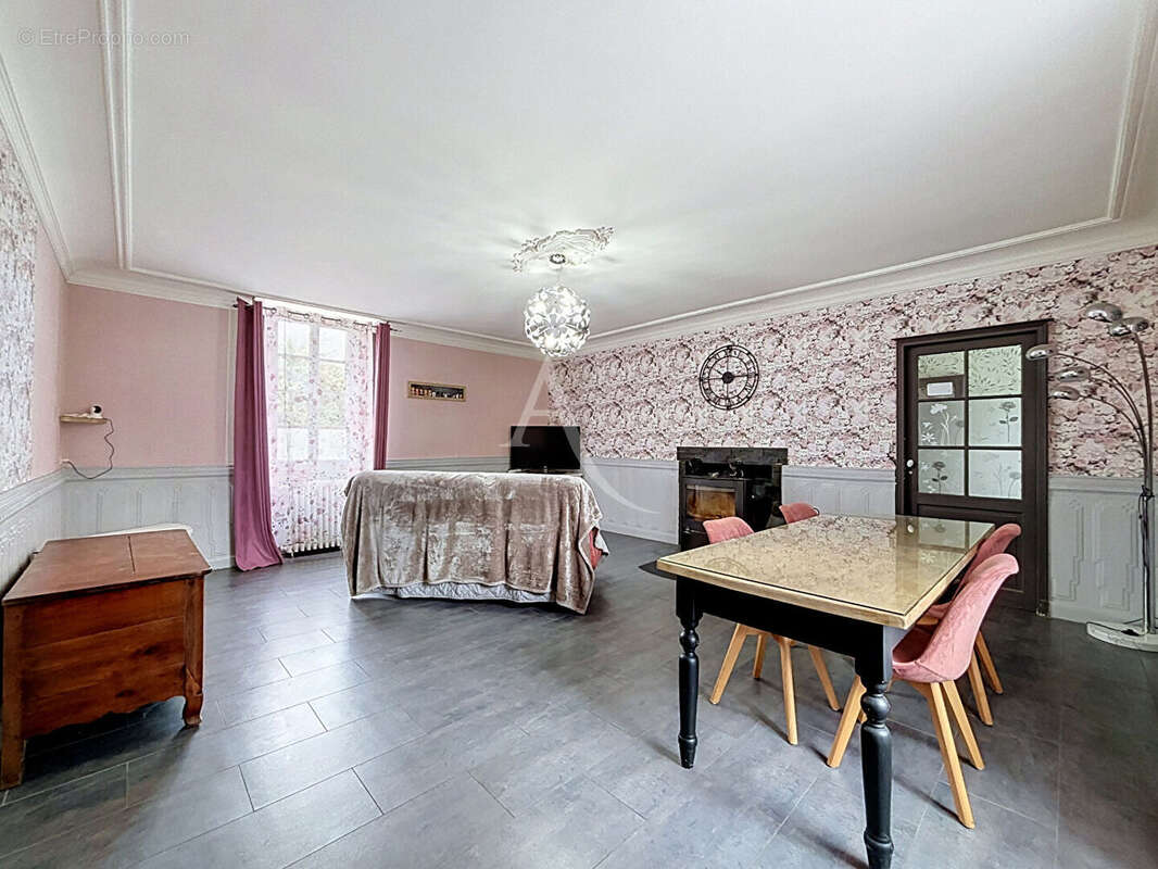 Maison Soeurdres 13 pièce(s) - photo 5