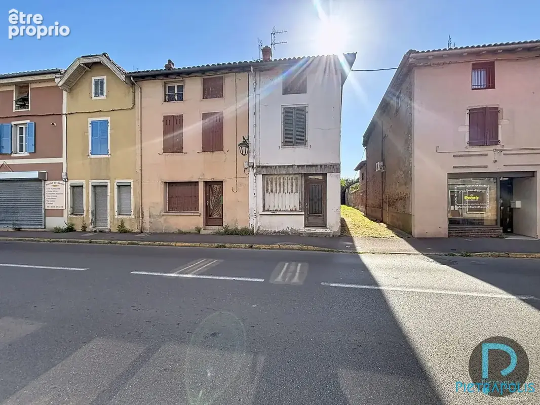 Appartement 256 m² à Pont-De-Veyle  - photo 4