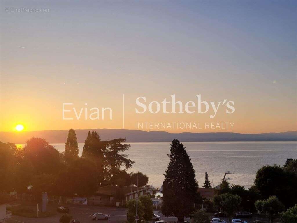 Appartement à EVIAN-LES-BAINS