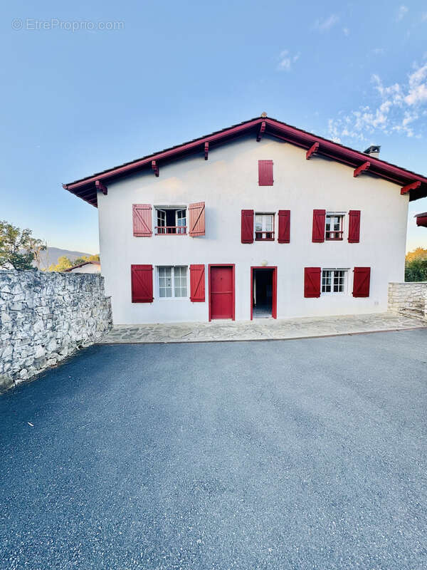 Appartement à URRUGNE