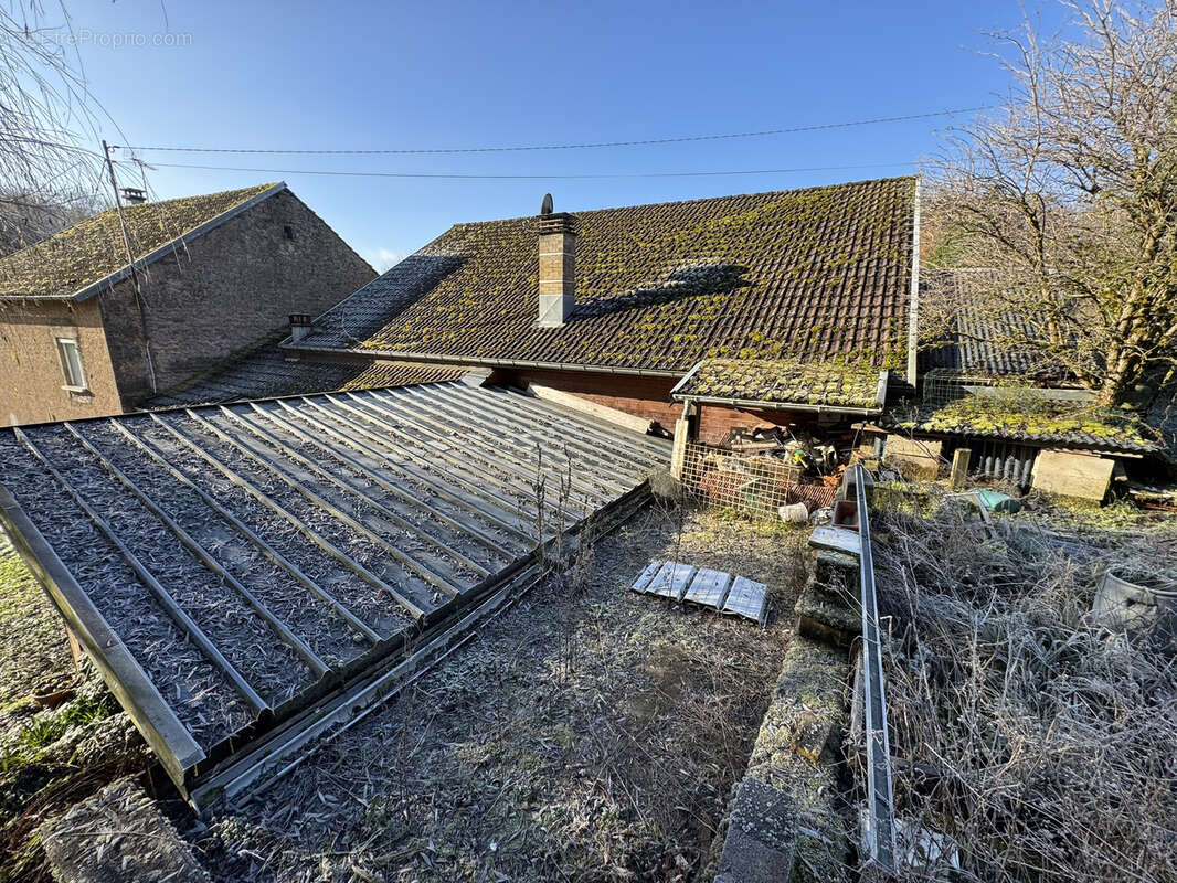 Maison à LA LANTERNE-ET-LES-ARMONTS