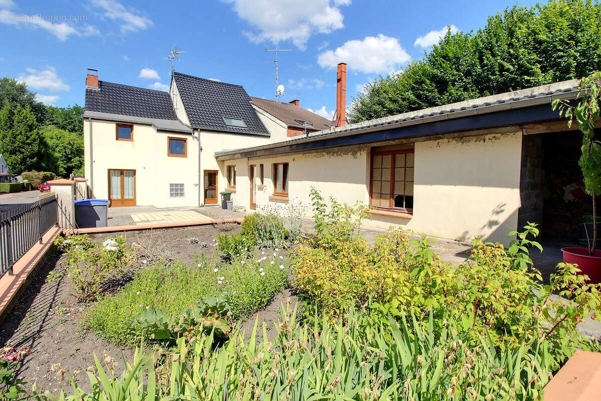 Maison à ESCAUTPONT