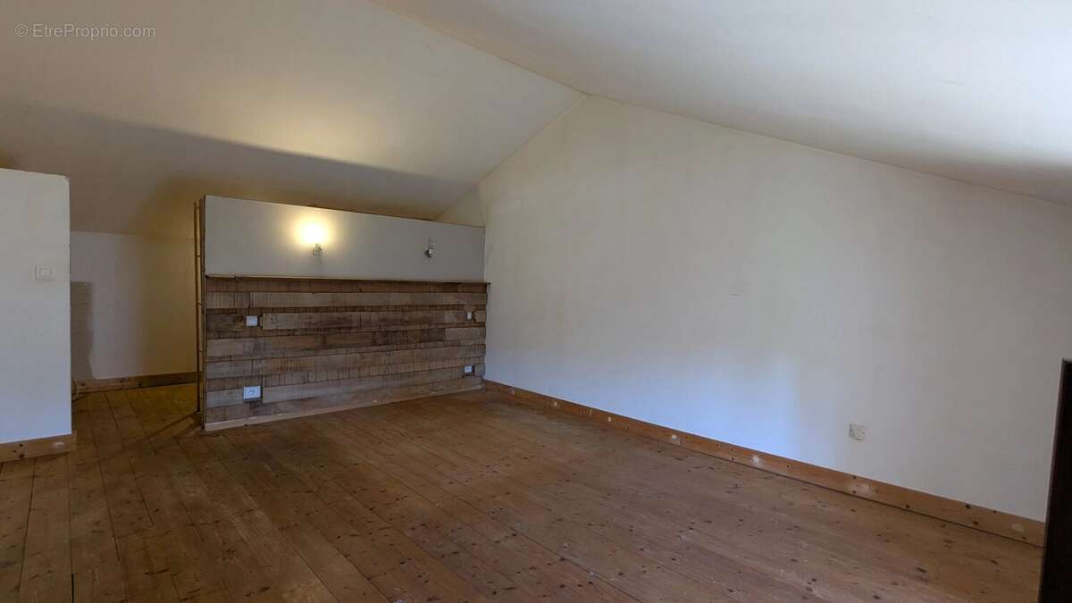 Maison à MONTMORILLON