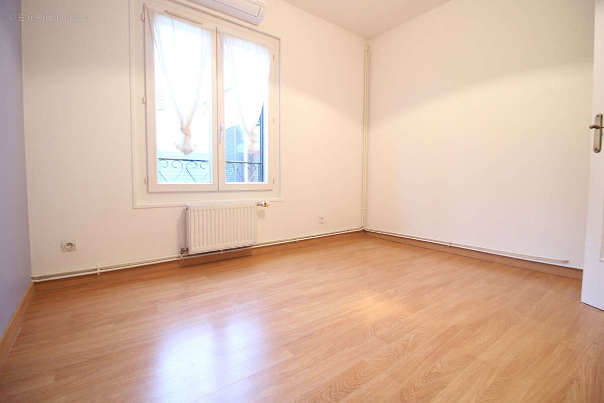 Maison à SARTROUVILLE