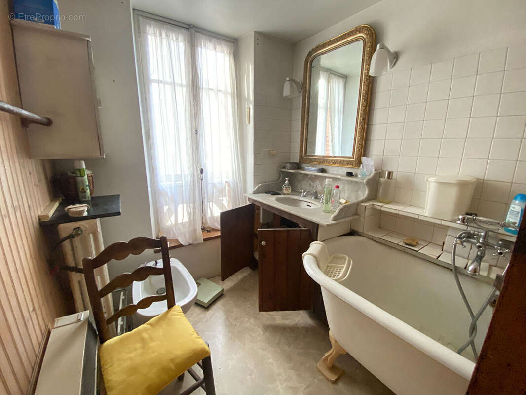 Charmante maison à rénover en plein centre de CARTERET - photo 12