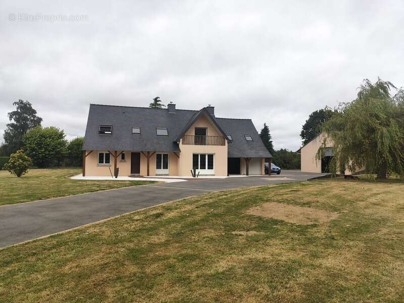 Maison à IRODOUER