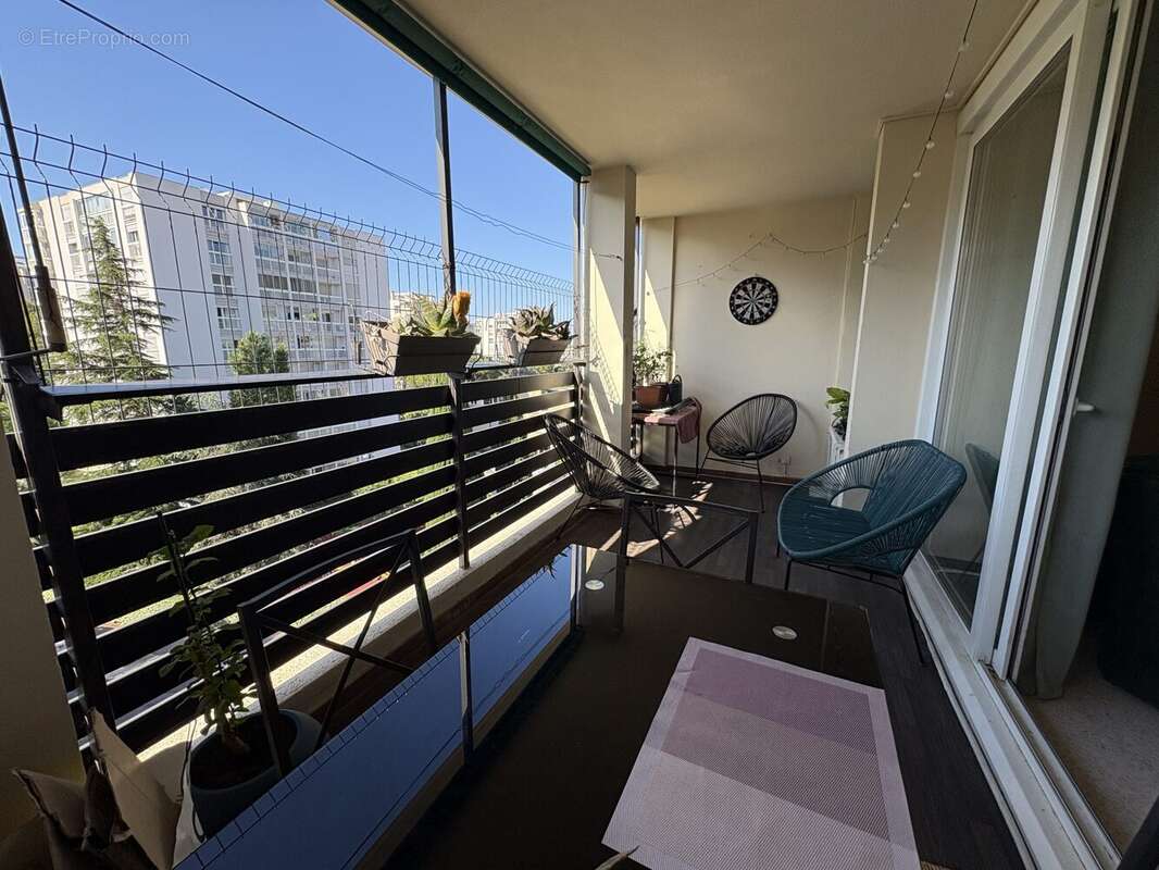 Appartement 63 m² à La Valette-Du-Var  - photo 4