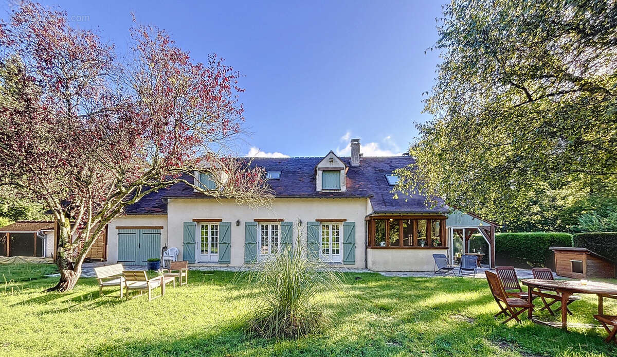 Maison à NOISY-SUR-ECOLE