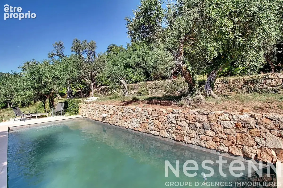 A VENDRE à CLAVIERS - Villa contemporaine 4 chambres avec piscine et vue dégagée - photo 23