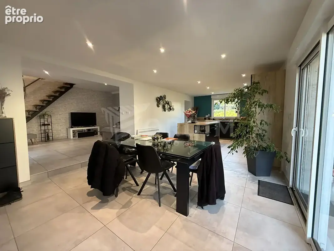 Maison rénovée 148m² - La Celle sur Loire - photo 3