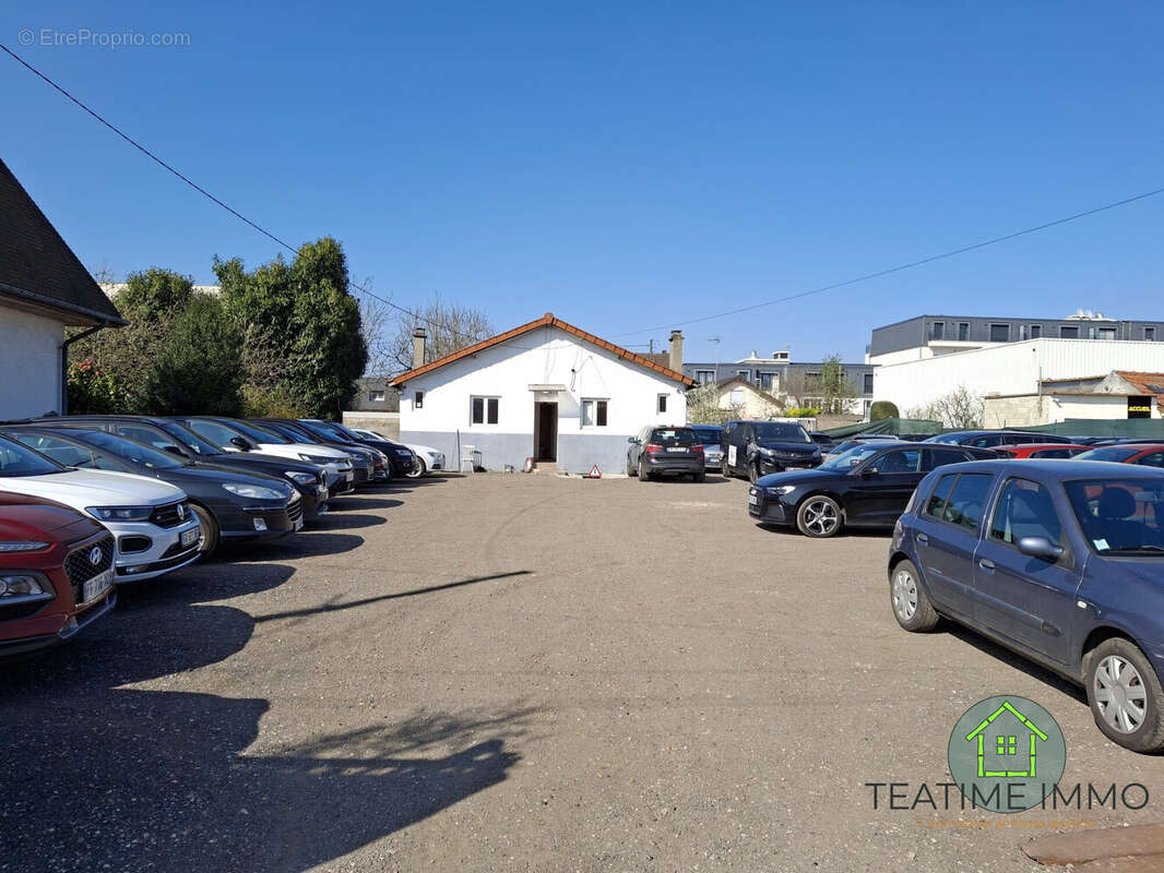 Parking à ATHIS-MONS