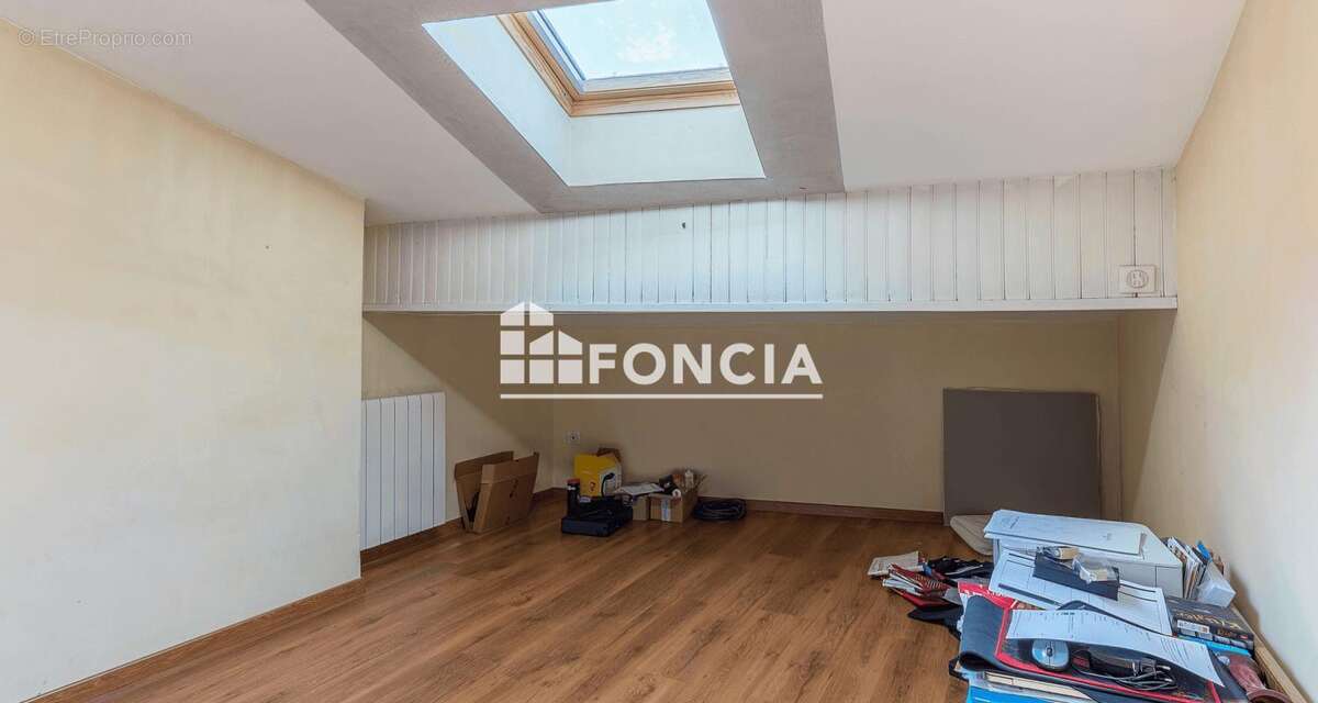 Appartement à ROMANS-SUR-ISERE