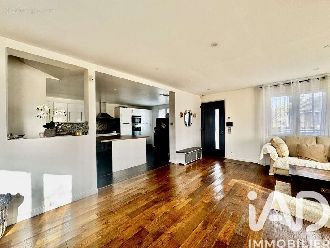 Photo 5 - Maison à VIRY-CHATILLON