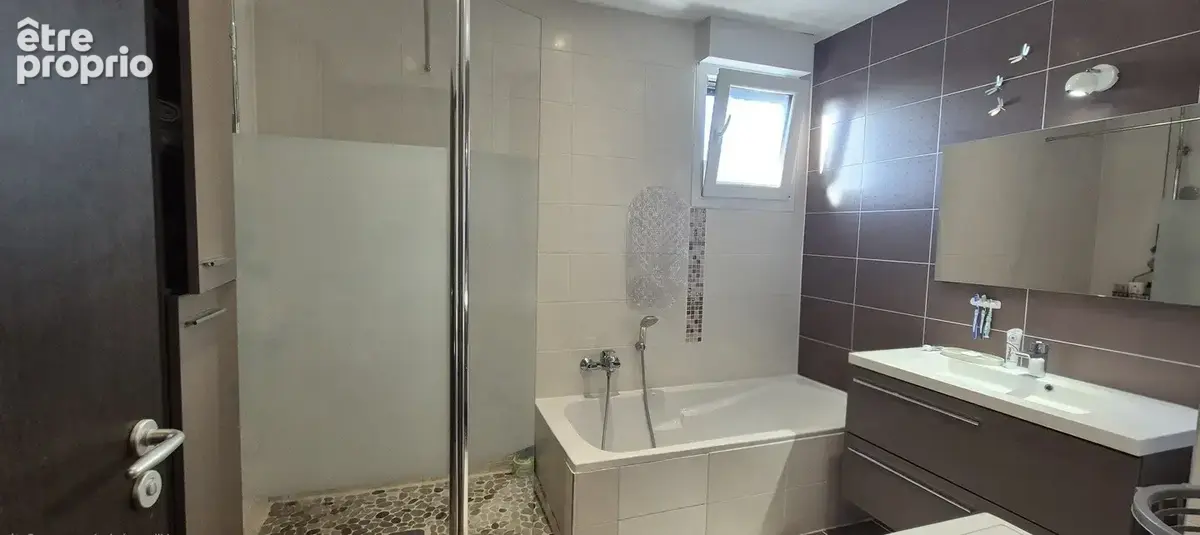 Appartement t3 - 82 m² loué - balcon - garage - clim - photo 12
