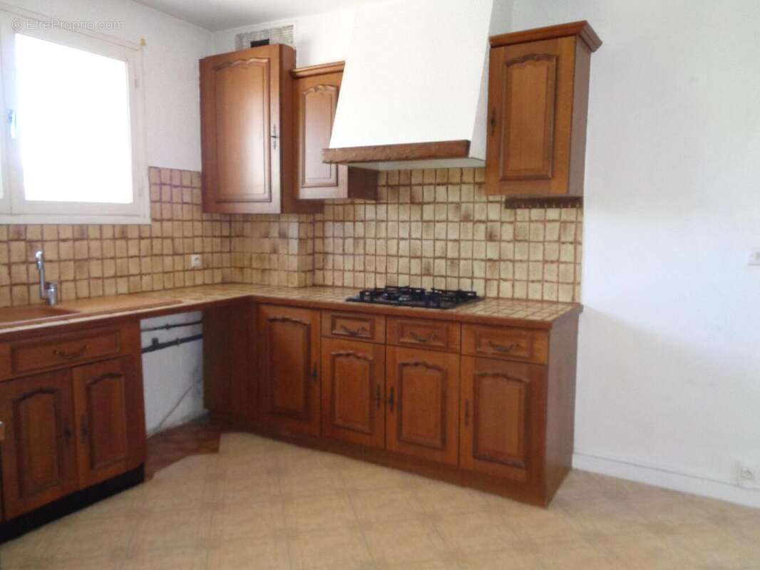   - Appartement à DRAGUIGNAN