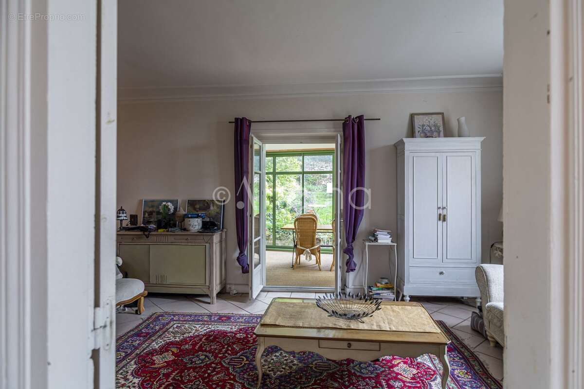 Maison à HARDRICOURT