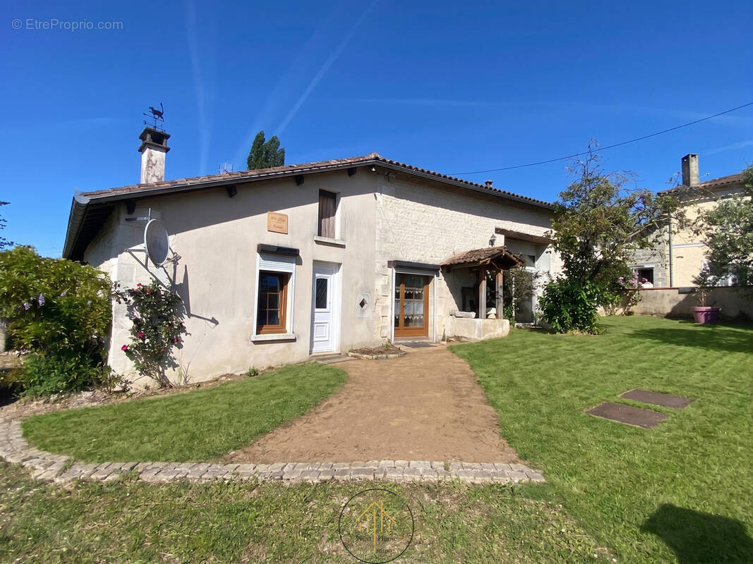 Maison à CHALAIS