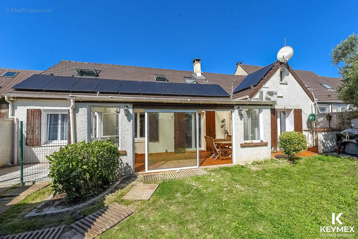 Maison à LOUVRES