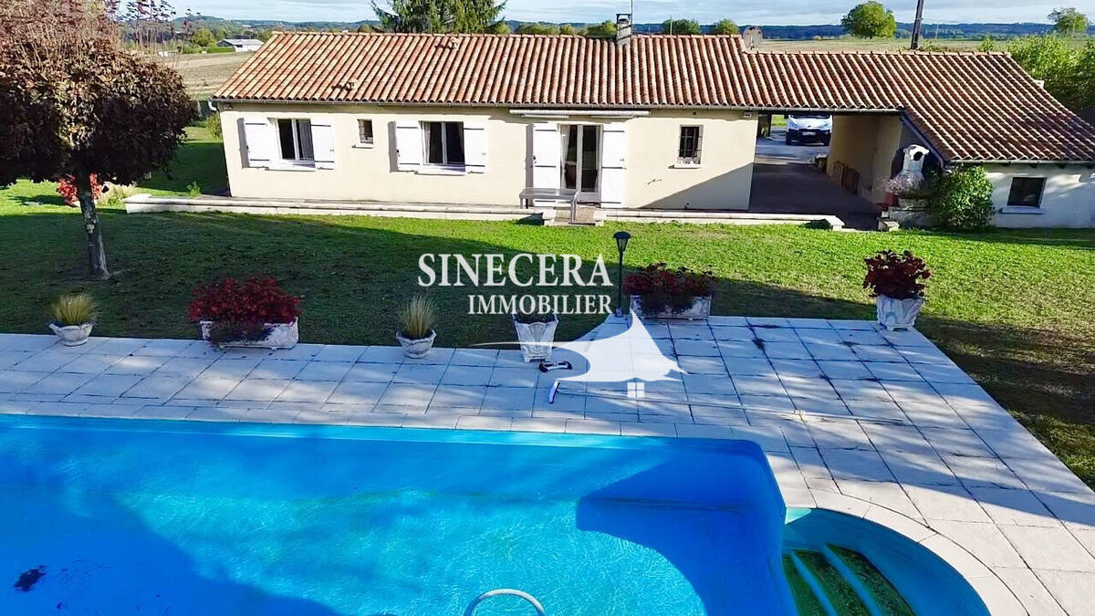 Maison à AUBETERRE-SUR-DRONNE