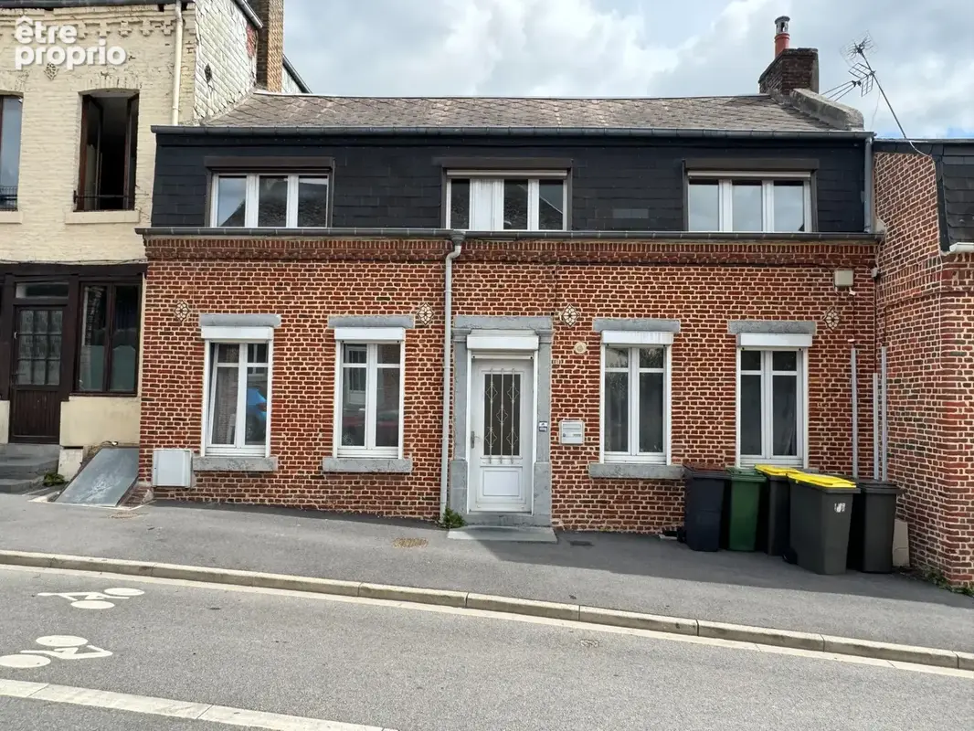  À VENDRE – Maison mitoyenne spacieuse – Fourmies - photo 1