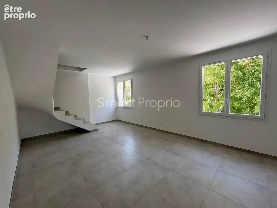 Gréoux-les-bains   duplex rénové à neuf   95 m2 habitables   3 chambres + bureau   parking privatif - photo 4