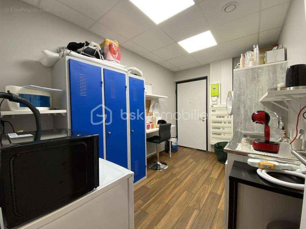 Commerce à SAINT-JORIOZ