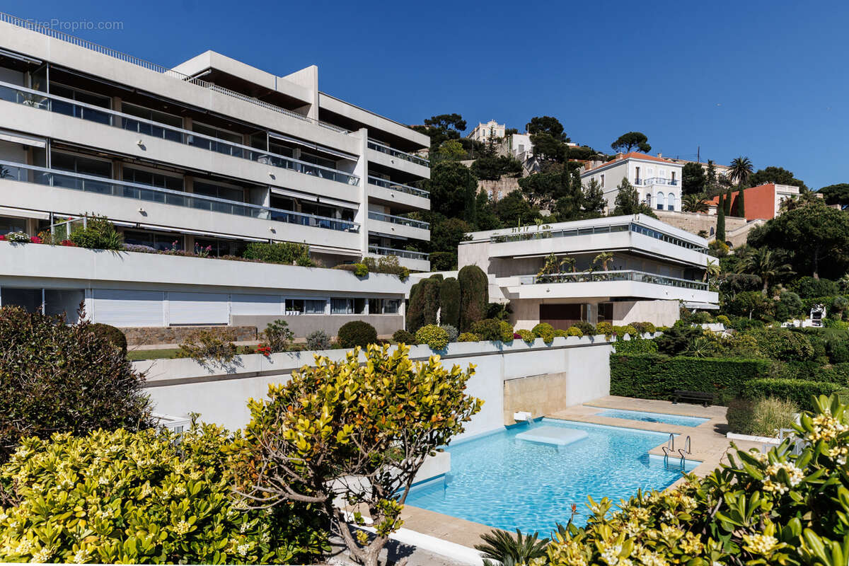 Appartement à MARSEILLE-7E