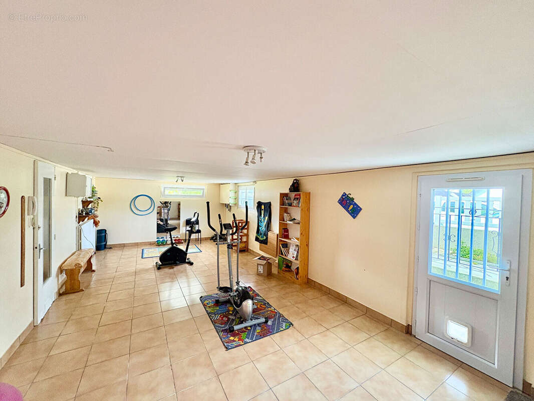 Maison à VULAINES-SUR-SEINE