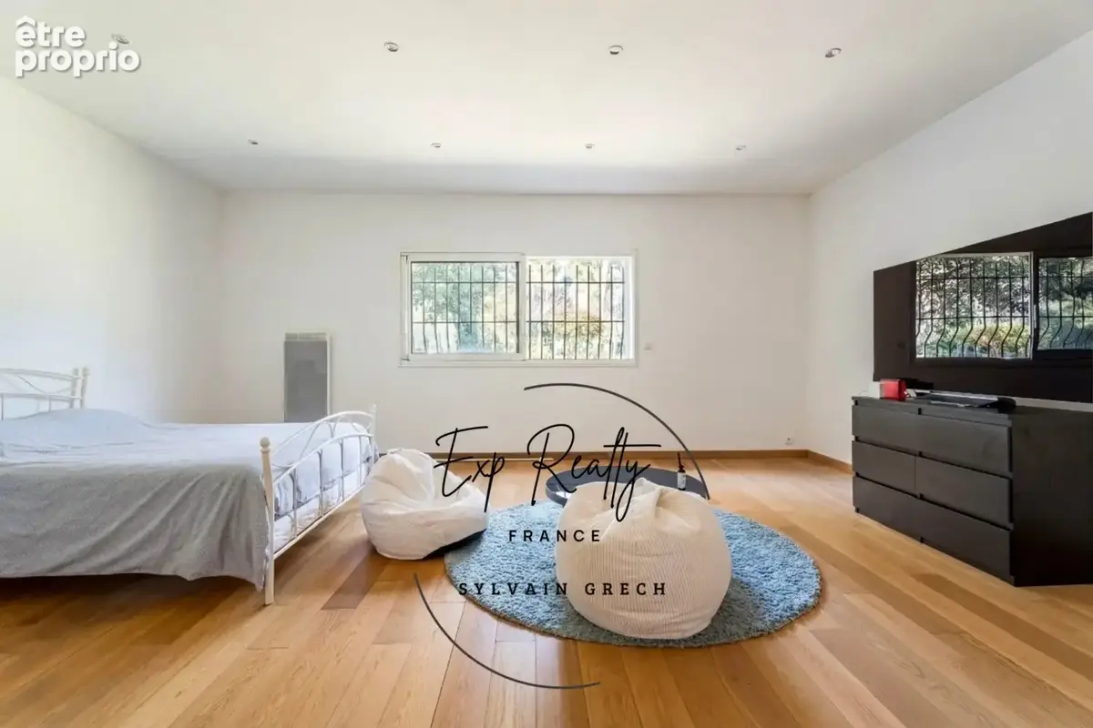 Maison 6 pièces 394 m² à vendre à Aubagne (13400) - photo 8
