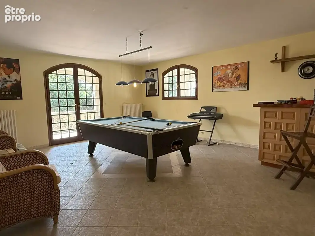 Grande maison familiale contemporaine avec piscine et grand terrain - photo 7