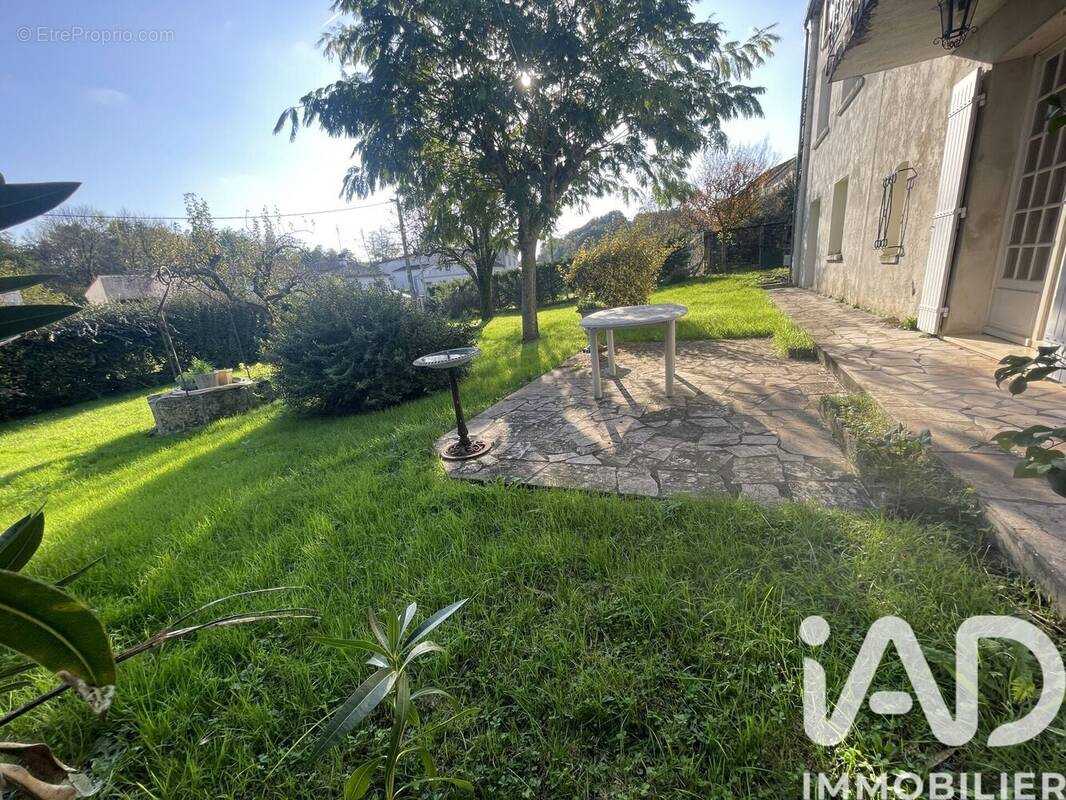 Photo 1 - Maison à SAINT-CESAIRE