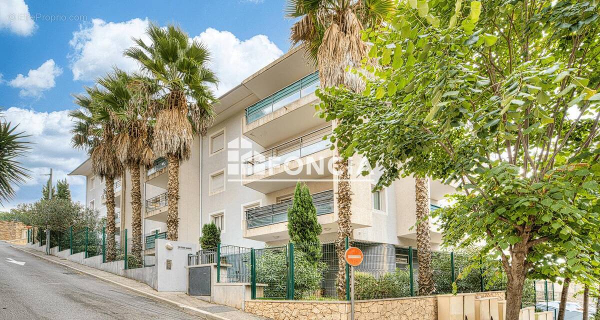 Appartement à VALLAURIS