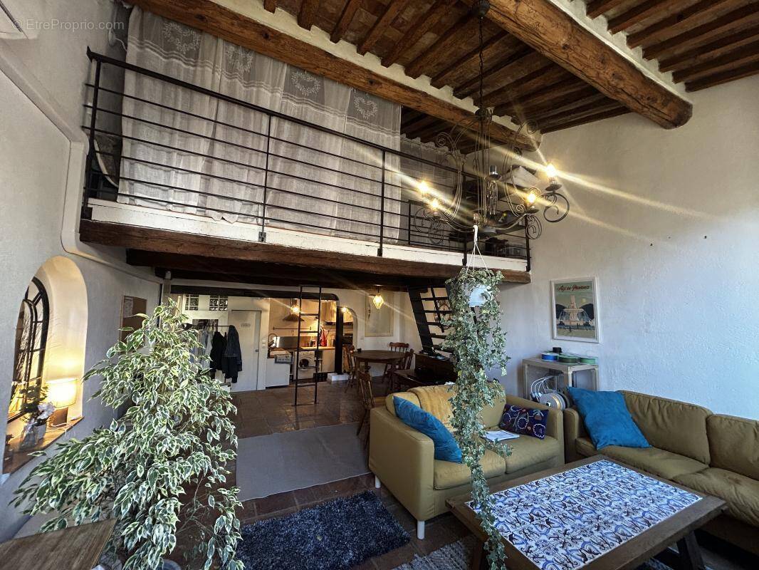 Appartement à AIX-EN-PROVENCE