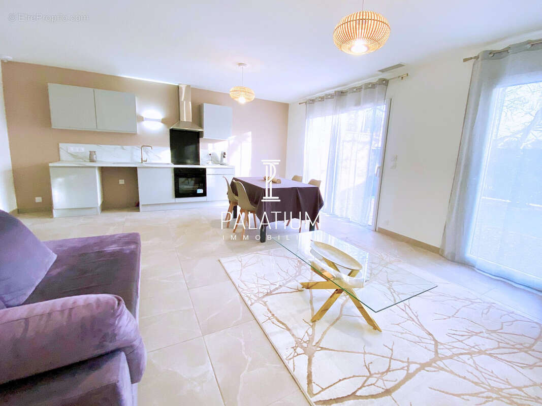 Maison à GREOUX-LES-BAINS