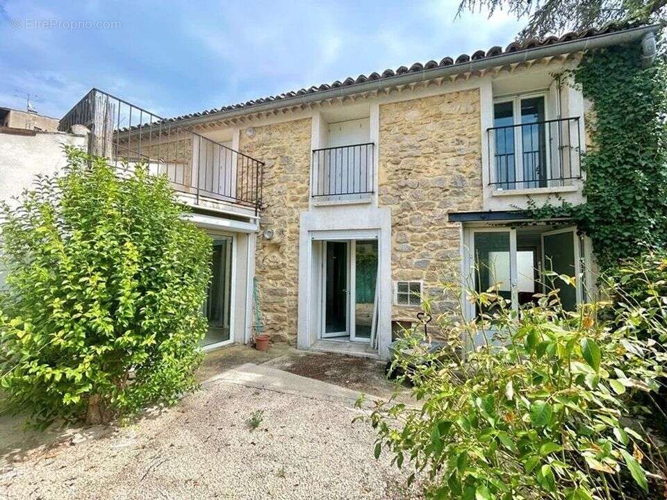 Maison à GREOUX-LES-BAINS