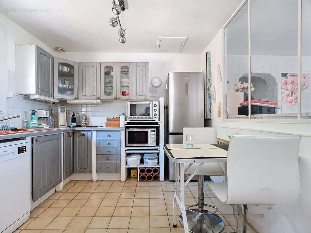 Maison à VAILHAUQUES