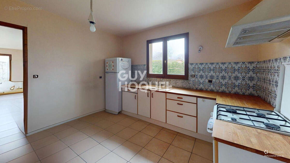 Maison de plain pied, garage, au calme - photo 10