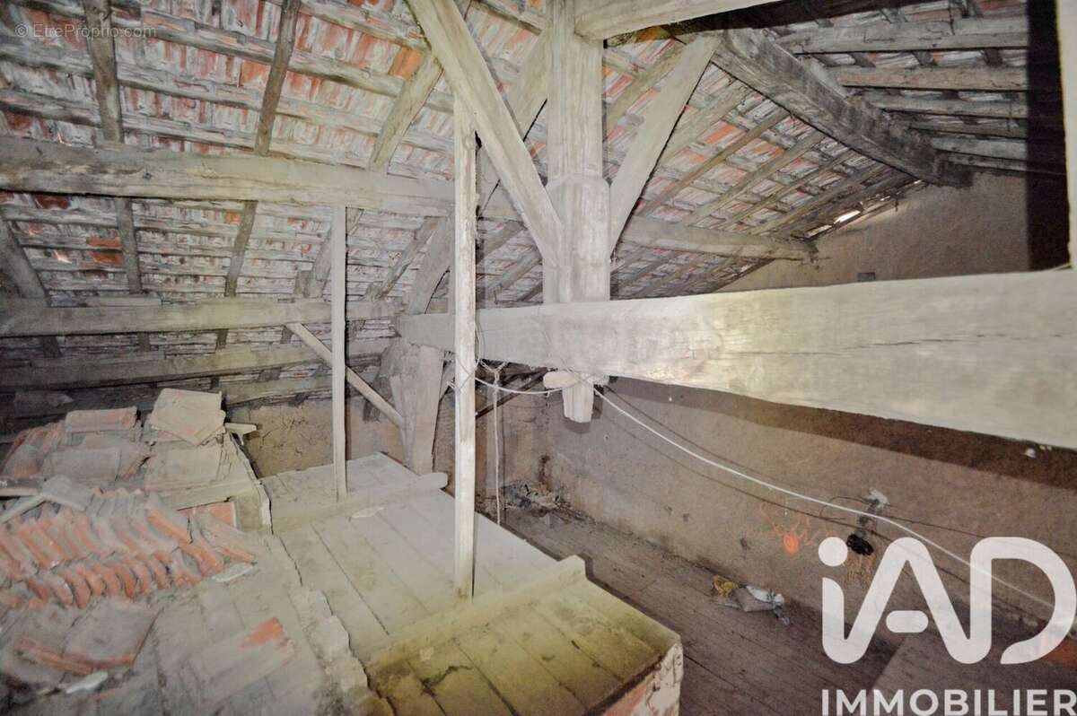 Maison 170 m² à Vannes-Le-Chatel  - photo 7