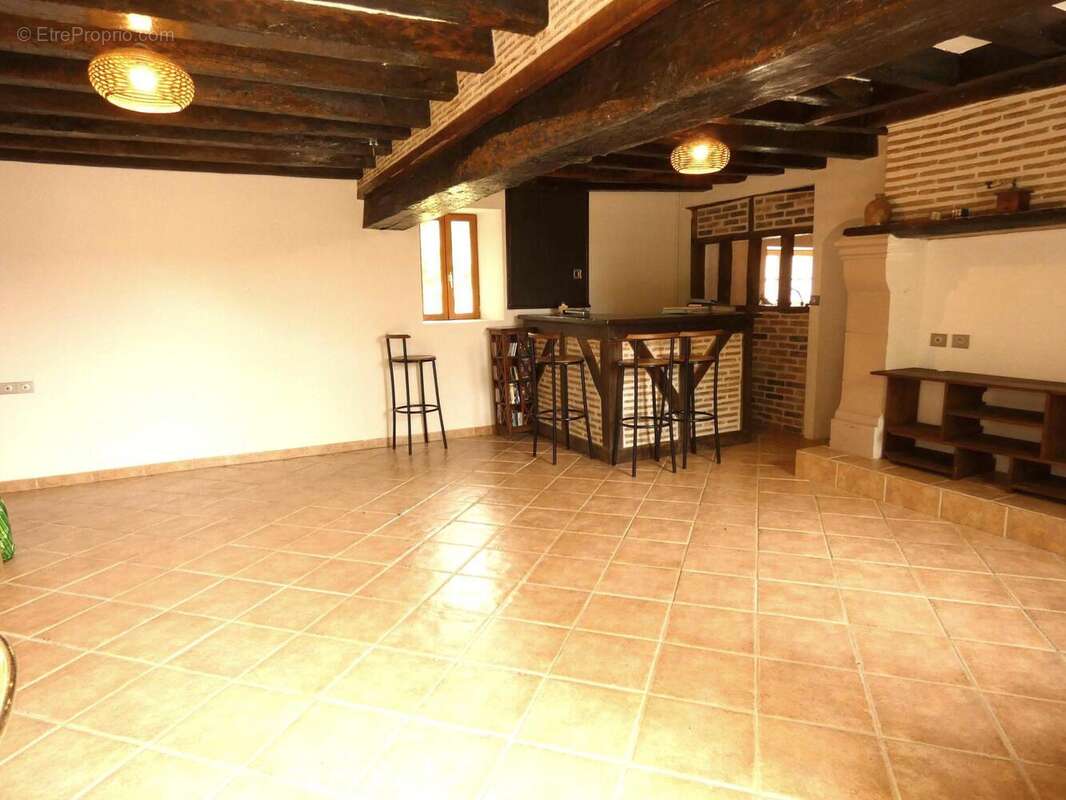 Maison 153 m² à Ouvrouer-Les-Champs  - photo 2