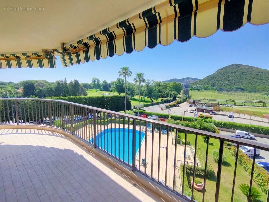 Appartement à MANDELIEU-LA-NAPOULE